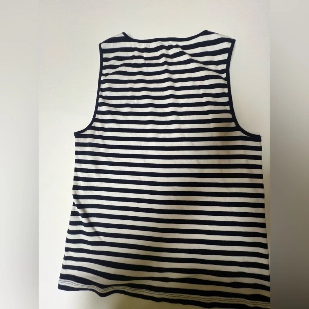 J CREW NAVY & WHITE STRIPE SLEEVELESS TOP W/ROUND NECK  SIZE XL. SOFT COTTON